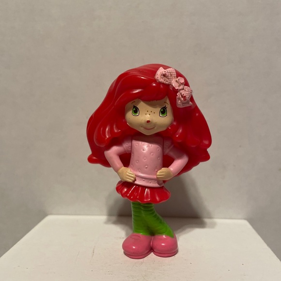 Toys 210 Strawberry Shortcake Mcdonalds Happy Meal Toy Scented